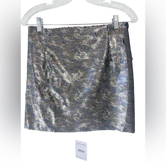 Free People Skinny Sequin Mini Skirt Camo Silver Black Lined Back Zip Size 2 NWT - Picture 3 of 13